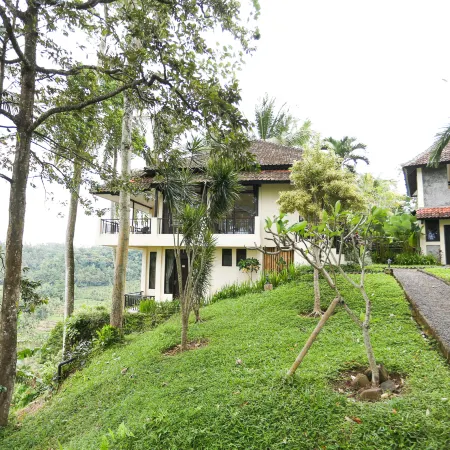 Domisili Ijen Cliff by Fays Hospitality