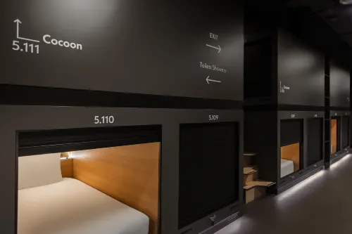 Zedwell Capsule Hotel Piccadilly Circus Außen Photos