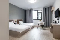 Jianyue Hotel (Taoyangli Scenic Area Branch, People's Square)
