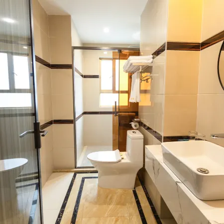 Yangchun Yangrun Business Hotel Donghu Plaza
