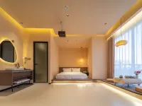 Muxi Lakeview Panorama Homestay（Zhongwei Shapotou Water Town Branch）