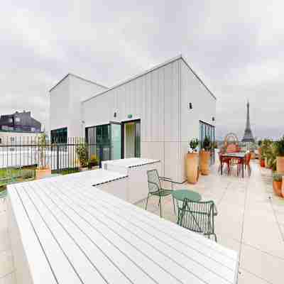 Room 1108 in a premium residence- Sport/Lavatory Hotel Exterior