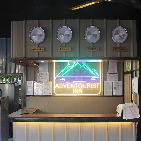 Adventourist Inn Coron