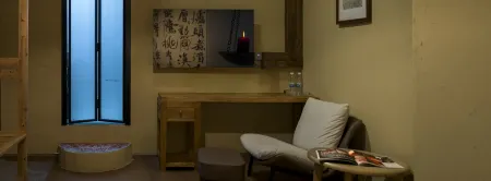 Tengchong Tengyan Hall · Rainshelter Gourmet Inn