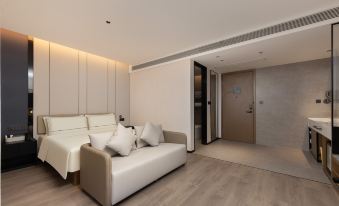 Wuxi YuanTouZhu Scenic Spot YuGang Road Atour Hotel