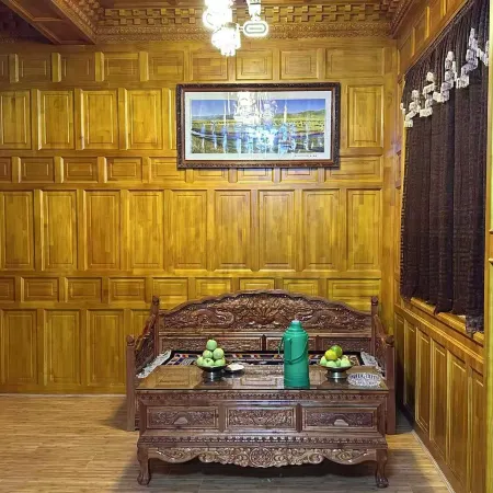 Qiongding Lianze Homestay