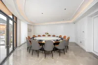 Vienna International Hotel (Huanglong Jiuzhai High-speed Railway Station Branch)