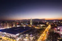 Zaixu Manju (Guanshanhu District International Ecological Conference Center Subway Station)