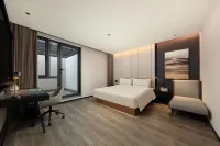 Atour Hotel (Yuanxiang Lake, Jiading New Town, Shanghai) Hotels near Shanghai Open University Jiading Branch