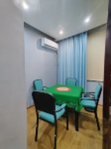 大英藍鑽主題飯店（政府廣場店）