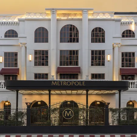 Metropole, Bangkok, a Tribute Portfolio Hotel by Marriott Отели рядом с достопримечательностью «Ночная жизнь RCA»