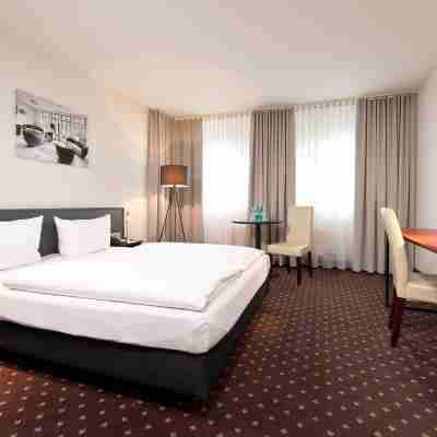 ACHAT Hotel Hockenheim Rooms