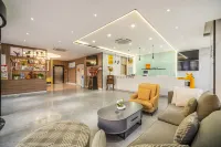 Xinrong Hotel (Makit Xinrong Mall) - 2 Yıldız