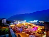Kuoyue Yunqi Hotel (Fengjie High-speed Railway Station) - Mountain view