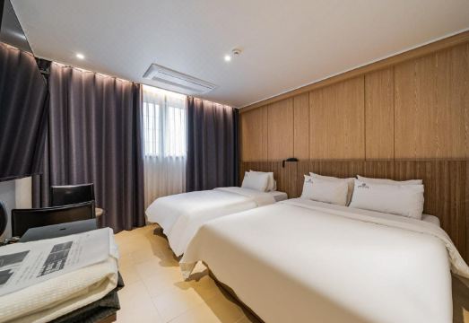 브라운도트 호텔 청주용암점