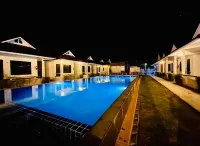 Thanawong Pool Villa - Kolam Renang