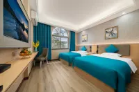 Jinghua Hotel (Dongxing Port)