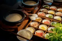 He · Linuo Urban Healing Hotel (Kunming Wanda Plaza)