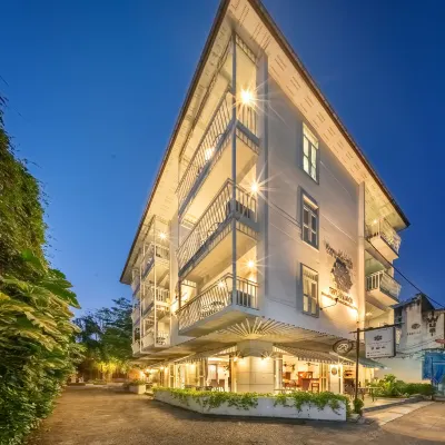 Wua Lai Boutique Hotel Chiang Mai Отели рядом с достопримечательностью «Храм Ват Шри Супхан»