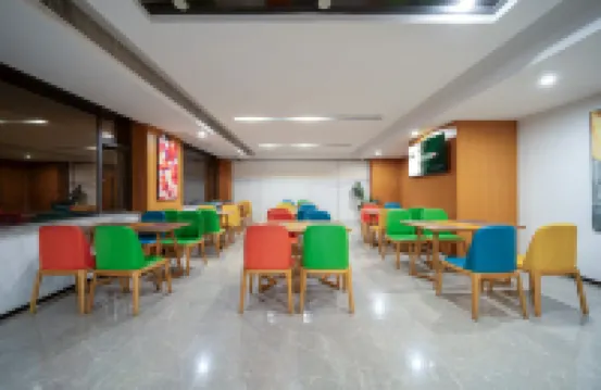 Xinxili International Hotel (Yulin Wanda Garden Expo Park Branch)