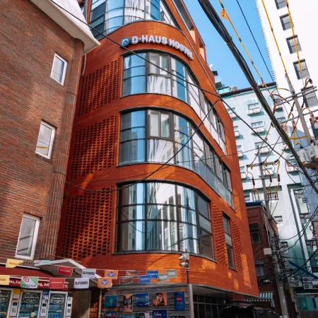D-Haus Hostel Dongdaemun Отели рядом с достопримечательностью «Чонногу»