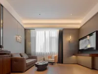 Jinlanting Hotel (Jinzhou Beizhen Riverside New City Branch) Hotel a Beizhen