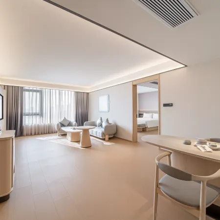 Quanji Hotel (Zhoukou Municipal Government Branch)