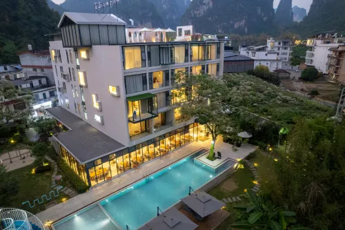 MeTown Resort (Yangshuo Ten-Mile Gallery Yulong River Branch) - Strand
