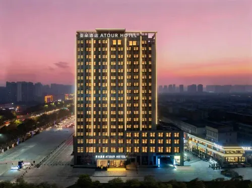 Atour Hotel, Daxin Square, Xinyang East Station