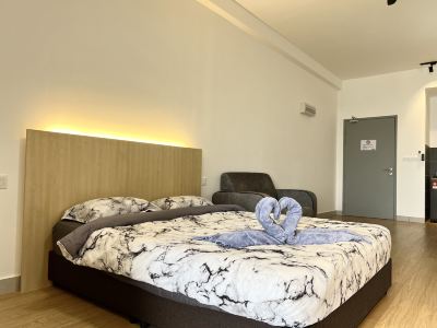 Netizen Residence Bandar Tun Hussein Onn MRT by AsHome