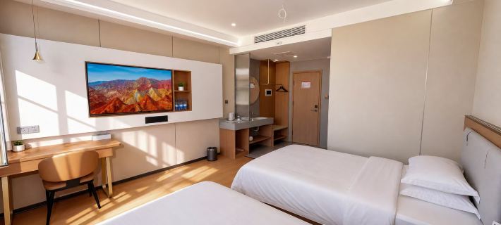 Colorful Danxia Yimi Sunshine Inn Hotels in Linze County