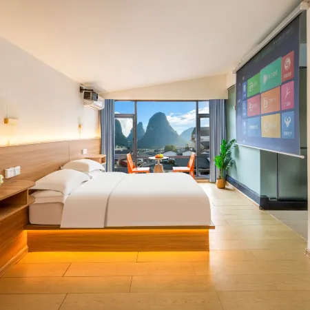 Shuiyue Shangshe Homestay (Yangshuo West Street Branch)