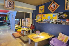 Roxx Social Hostel, Cafe & Bistro
