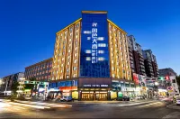 Xixia Guose Tianxiang Riverbank Hotel (Times Square - Music Fountain Branch) - parking
