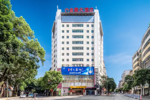 Jinding Grand Hotel (Jinxian Station Fenghuang Street) - parking