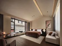 Floral Lux · Yingyueting (Datong Ancient City) - piscine