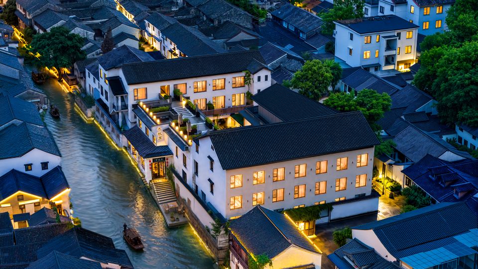 Dongyueli Hotel (Shaoxing Downtown Area Cangqiao Straight Street)