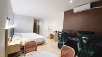 Yunding E-Sports Hotel (Mengding) - 2-Star
