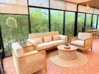 Lanta Forest Resort&Villas Hotels near Mai Kaew