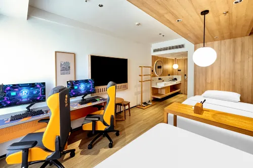 Yaxin E-Sports Hotel (Haikou Haidian Second East Road) - 2つ星