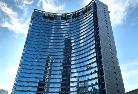 Multi-dimensional Executive Apartment (Convention and Exhibition Center)