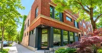 House 5863- Chicago's Premier Bed and Breakfast - Bed and Breakfasts