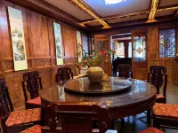 Wangshan Qixin Bieyuan Homestay (Songpan High-speed Railway Station Branch) - 2-Star