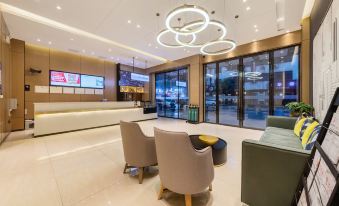 Convenient City Hotel (Qingyuan Yangshan Lianjiang Avenue Branch)