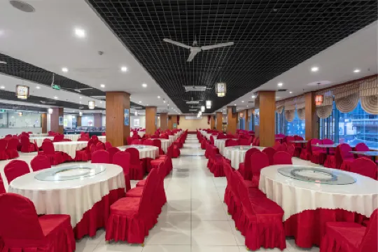 Ast Meitu Hotel (Longlin Wealth Plaza Changda Department Store)