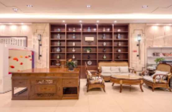 Zhengyi Exquisite Hotel (Nanyang Railway Station Beijing Road)