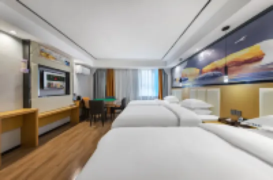 Chengfeng Xinxing Hotel (Guangzhou Baiyun Railway Station Julong Subway Station) Hotels near Pengjiamu Park (Southwest Gate)