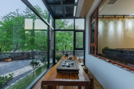 Anji Yue Xin Valley Homestay Отели рядом с достопримечательностью «Longwang Mountain Top»