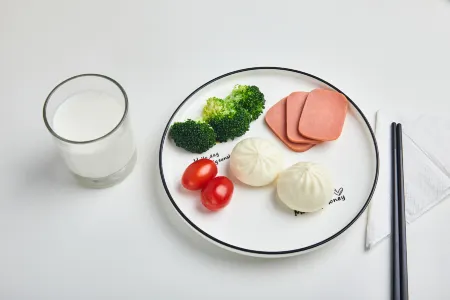 Vienna Hotel (Chongqing Yunyang Binjiang Park City Square Hotel)