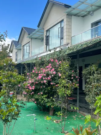 Wuyuan Qijiantang Hot Spring Homestay Отели рядом с достопримечательностью «Fengyuzhen»